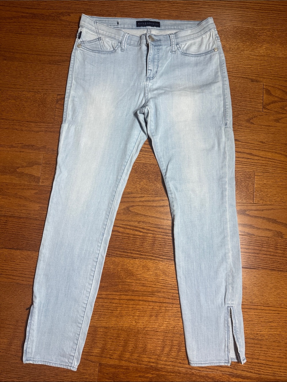 Sz 12 Rock & Republic Light Blue Skinny Jeans with Ankle Zips